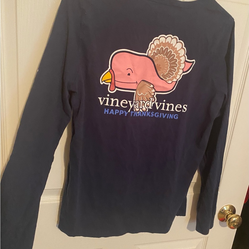 Vineyard Vines Women Long-Sleeve Thanksgiving  Whale T-Shirt